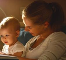 Olvasás a kisgyermekével