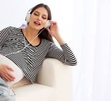 Anya, énekelj nekem!