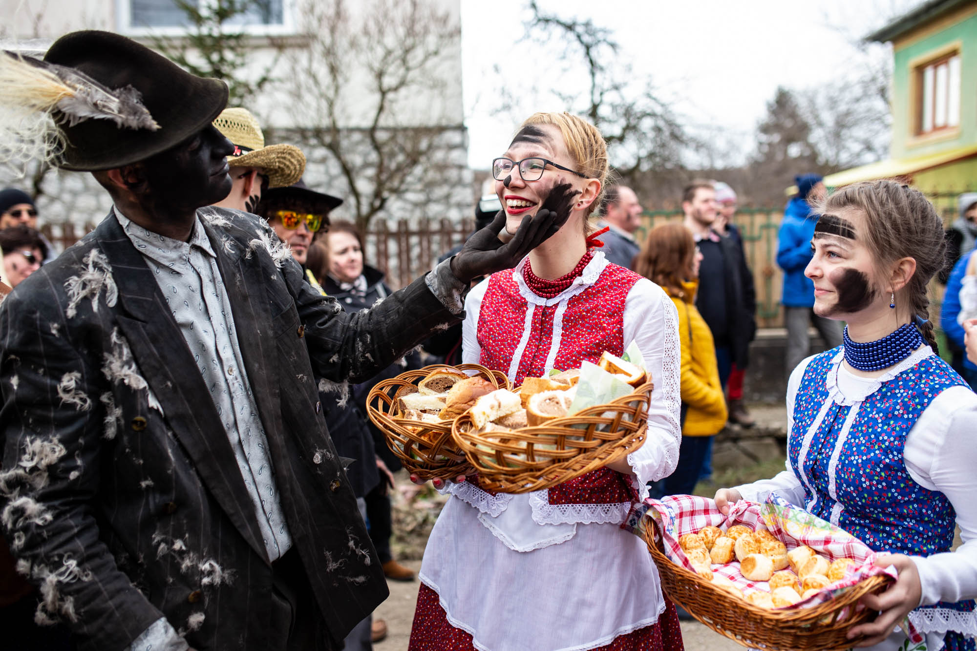 9. fordul&oacute; - "&Ouml;n v&aacute;laszt, mi seg&iacute;t&uuml;nk" program