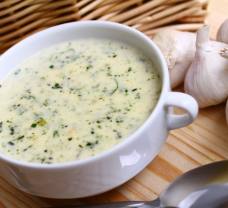 Sajtos fokhagyma krémleves