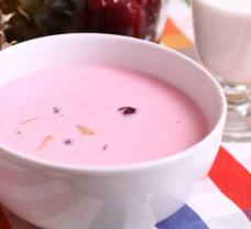 Pudingos gyümölcsleves