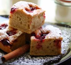 Meggyes pite joghurttal