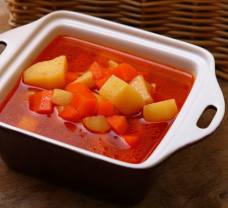 Magyaros krumplileves