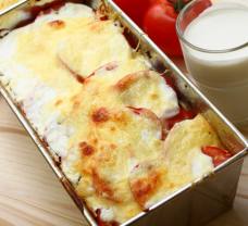 Ínyenc rakott paradicsom